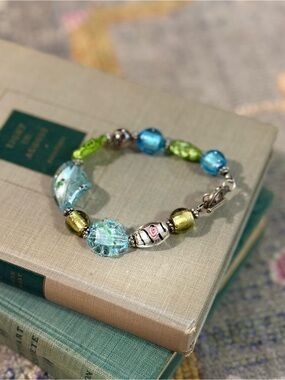 Murano Style Art Glass Beaded Bracelet Blue Green Foil Wedding Cake Bead Toggle
